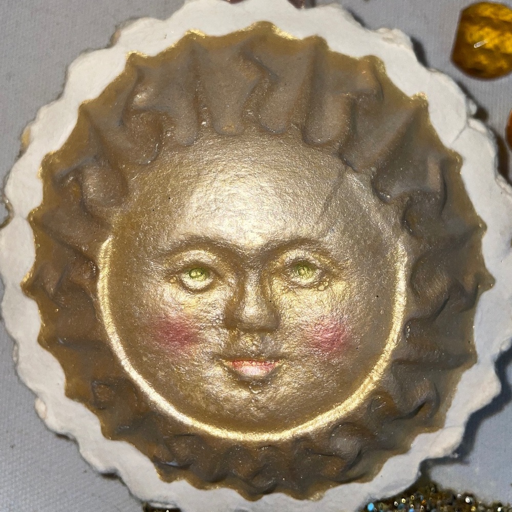 Gilded Treasures! Lot of 15+ Handmade paper and plaster ornaments &  decor items - Picture 7 of 15